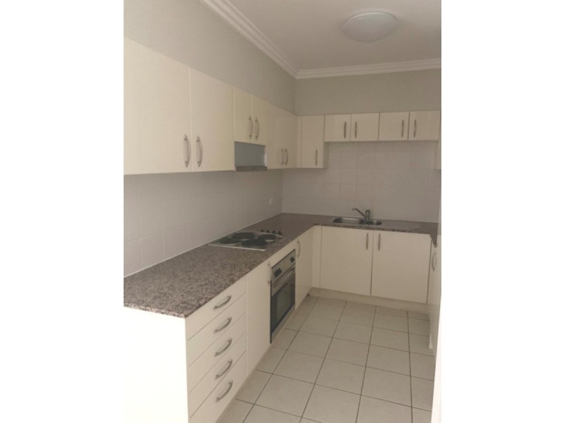 8/16-18 Fifth Avenue, Blacktown NSW 2148