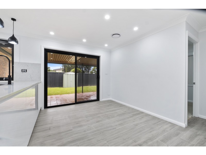 19 Merevale Place, Oakhurst NSW 2761
