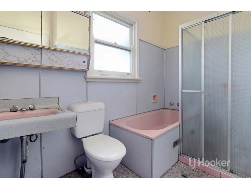 2 Matthew Crescent, Blacktown NSW 2148