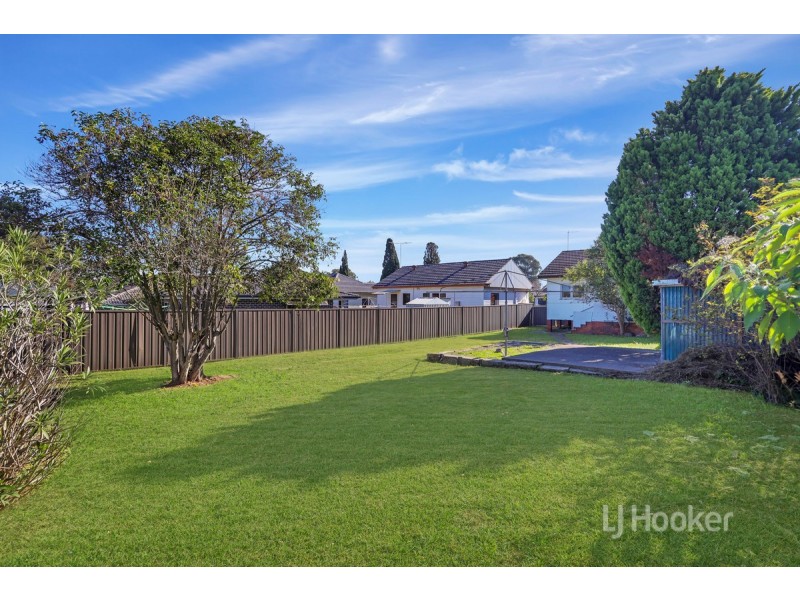 2 Matthew Crescent, Blacktown NSW 2148