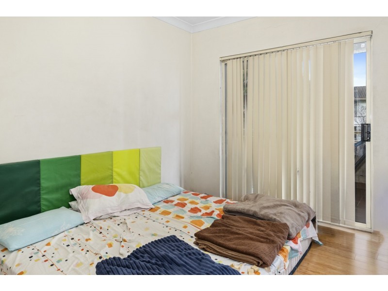 4/11 Oxford Street, Blacktown NSW 2148