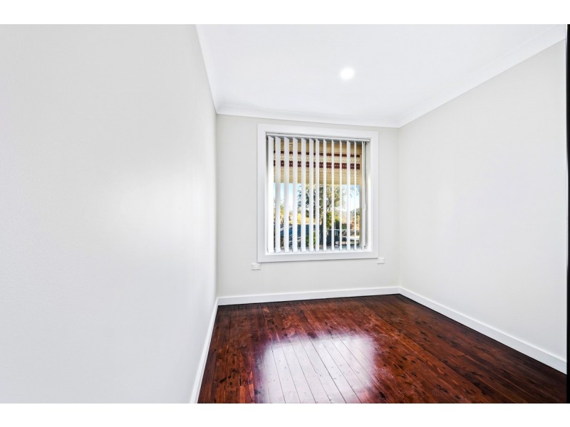 105 Fawcett Street, Glenfield NSW 2167