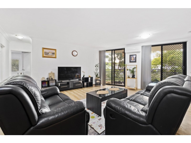 14/9-13 Griffiths Street, Blacktown NSW 2148