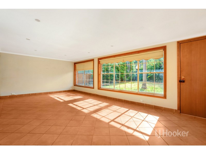 8 Abercrombie Avenue, Seven Hills NSW 2147