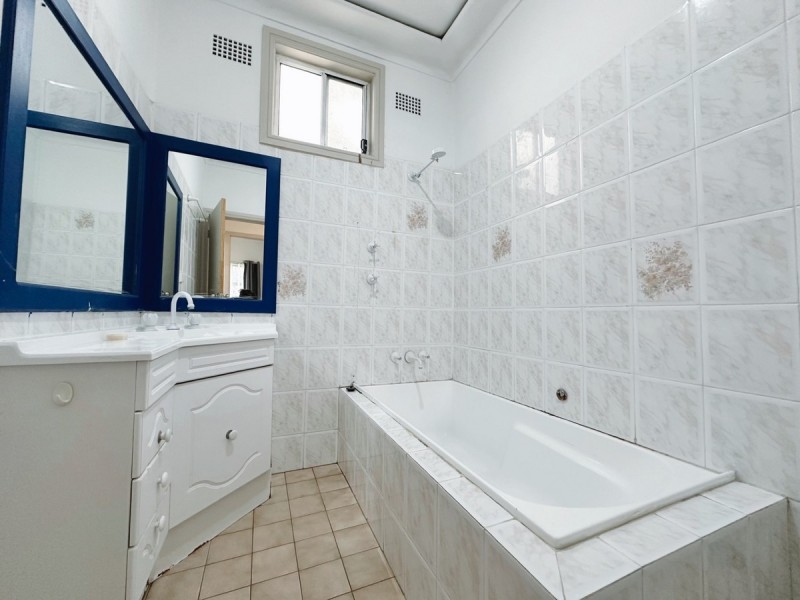 8 Hunter Street, Blacktown NSW 2148