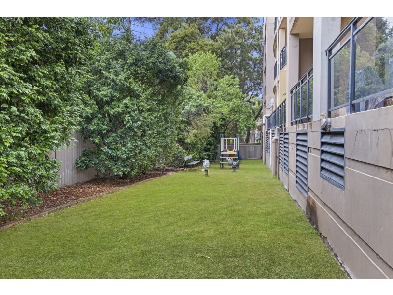 2/9-13 Griffiths Street, Blacktown NSW 2148