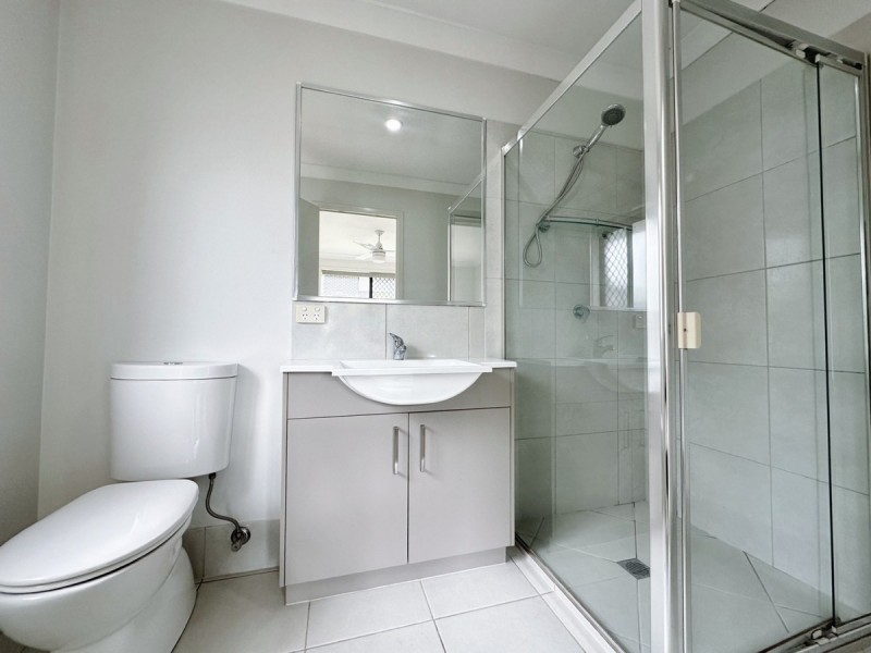 24 Bluestone Drive, Glenmore Park NSW 2745