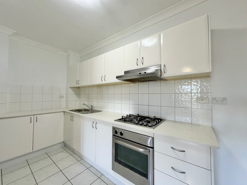 9/9-13 Griffiths Street, Blacktown NSW 2148