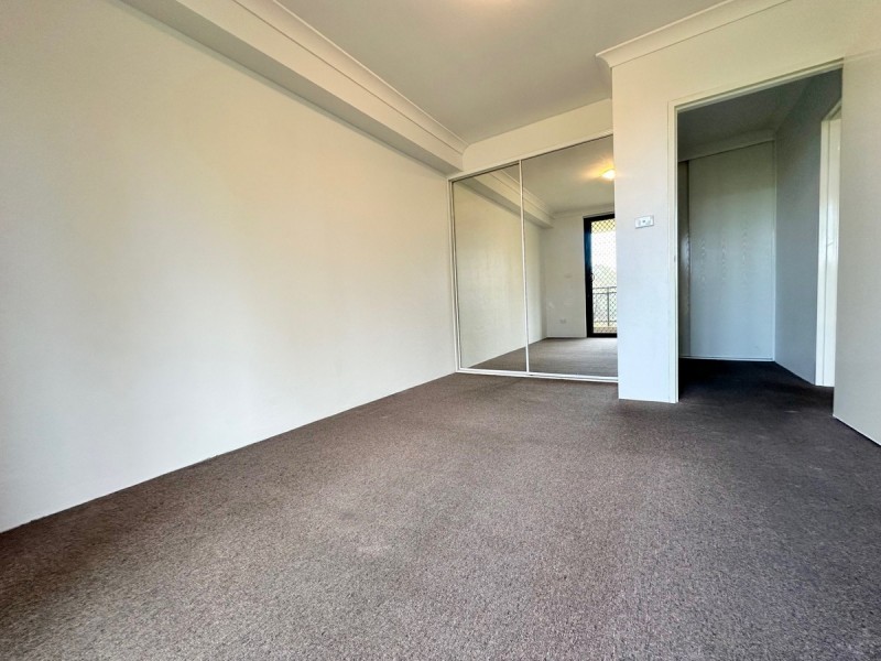 9/9-13 Griffiths Street, Blacktown NSW 2148