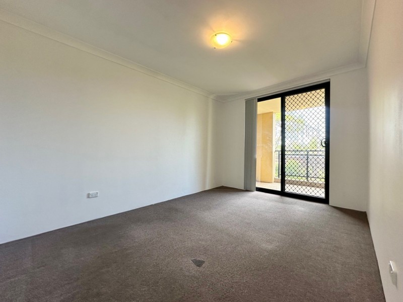 9/9-13 Griffiths Street, Blacktown NSW 2148