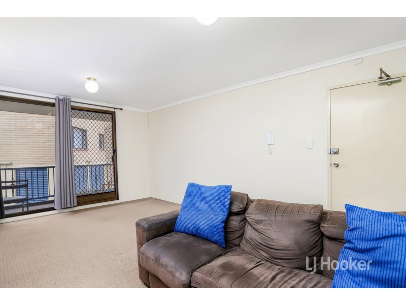27/5 Griffiths Street, Blacktown NSW 2148