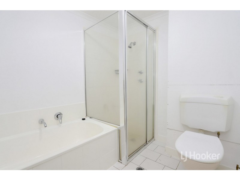 27/5 Griffiths Street, Blacktown NSW 2148