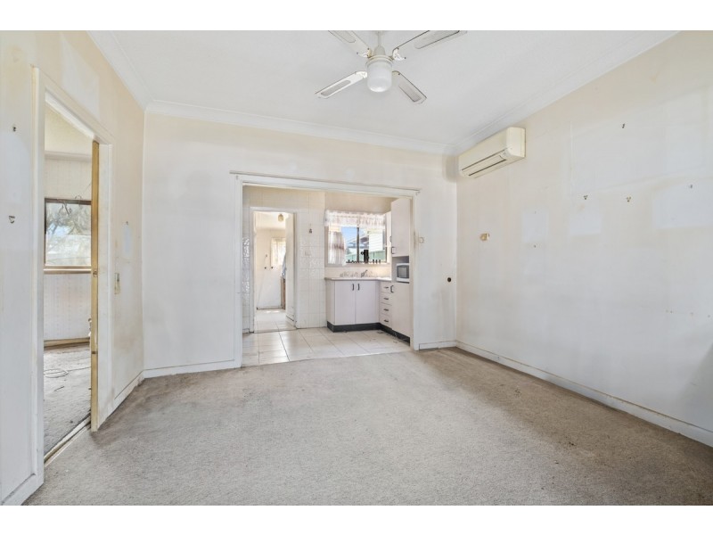 84 Peter Street, Blacktown NSW 2148