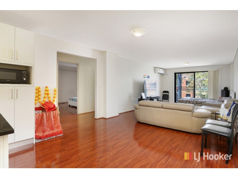 80/29-33 Kildare Road, Blacktown NSW 2148