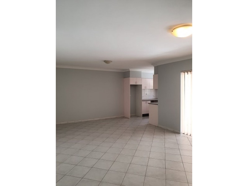 4/4-6 Clifton Street, Blacktown NSW 2148