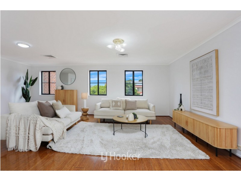 11 Ramillies Way, Beaumont Hills NSW 2155