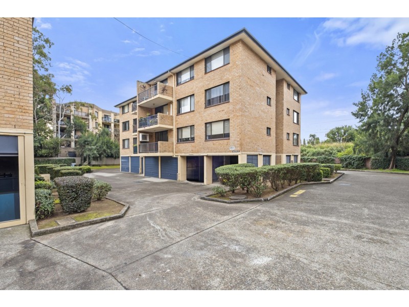 61/7 Griffiths Street, Blacktown NSW 2148