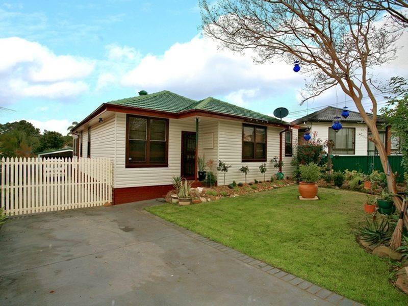 6 Daphne Place, Blacktown NSW 2148