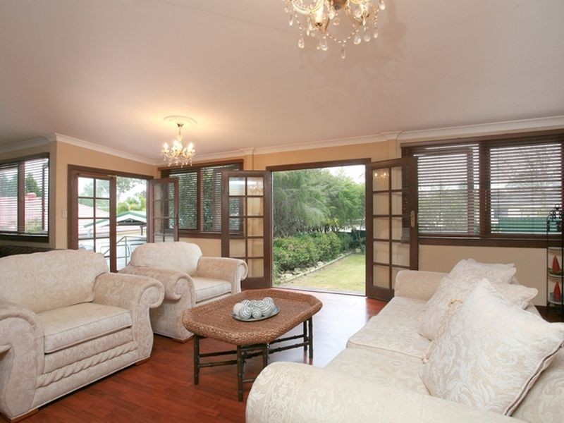 6 Daphne Place, Blacktown NSW 2148