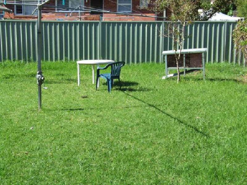 18 Burdett Crescent, Blacktown NSW 2148