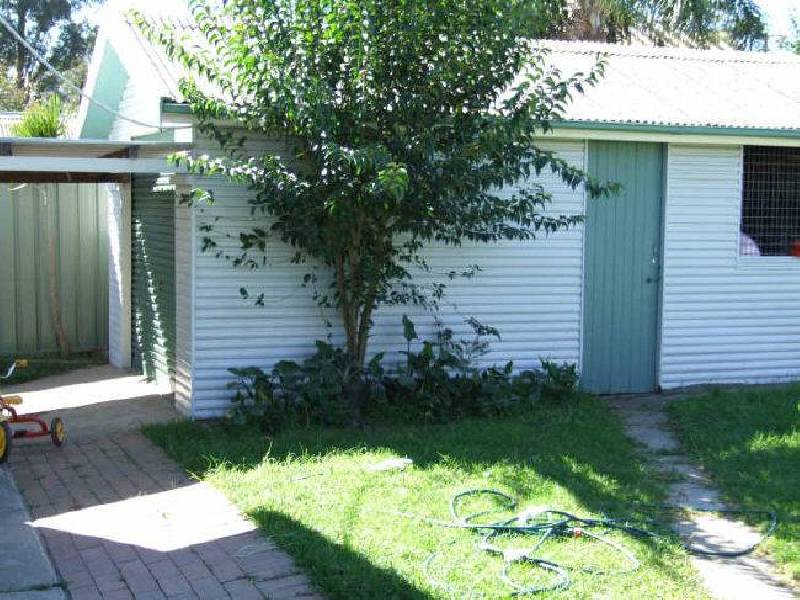 18 Burdett Crescent, Blacktown NSW 2148