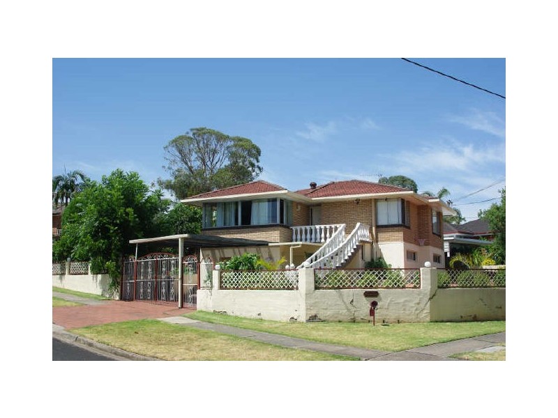 8 Zermatt Avenue, Seven Hills NSW 2147