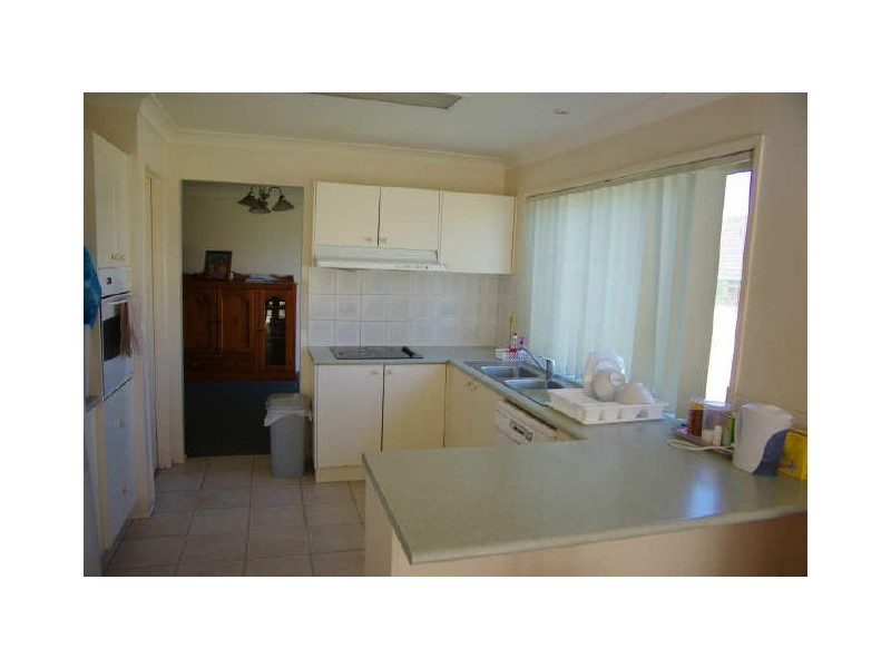 16 De Castella Drive, Blacktown NSW 2148