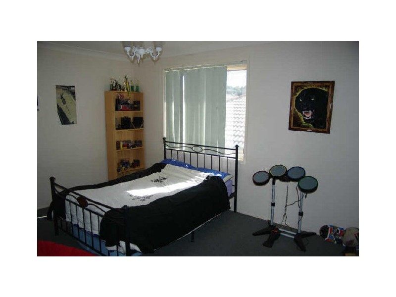 16 De Castella Drive, Blacktown NSW 2148