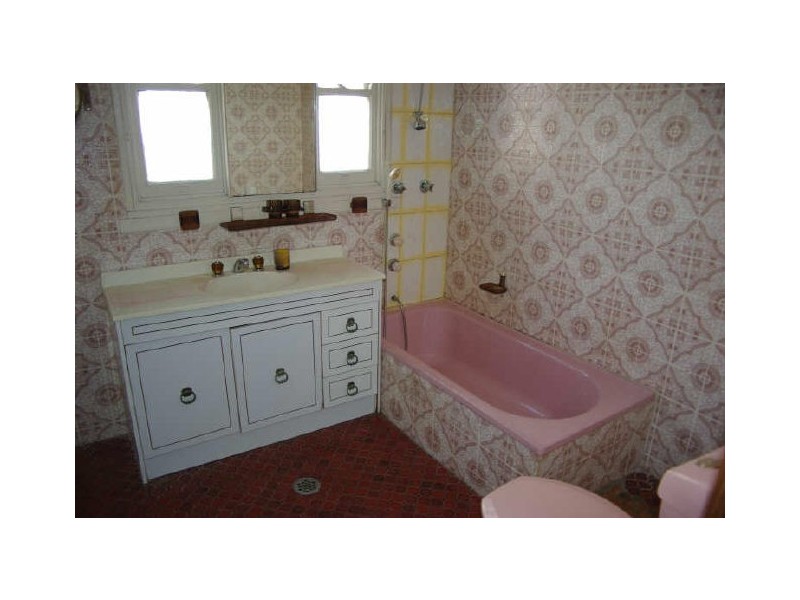 28 Derwent Parade, Blacktown NSW 2148