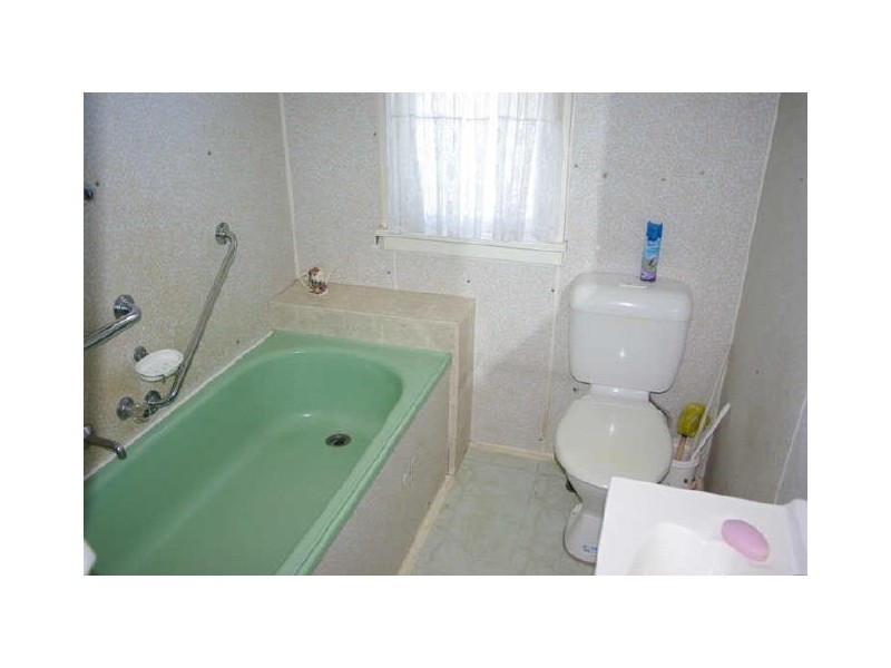 33 Christine Crescent, Lalor Park NSW 2147