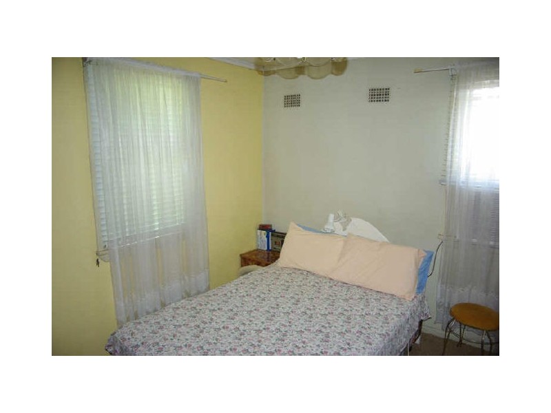 33 Christine Crescent, Lalor Park NSW 2147