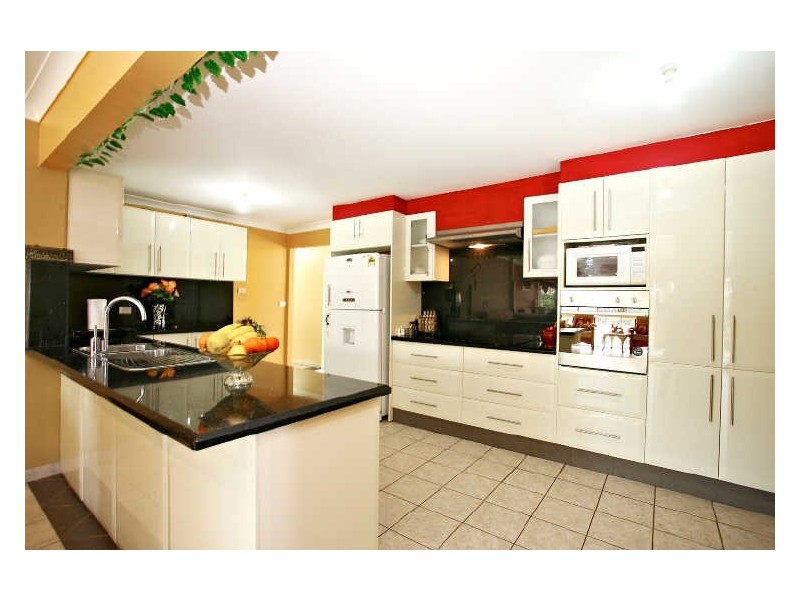 5 Werrona Street, Dharruk NSW 2770