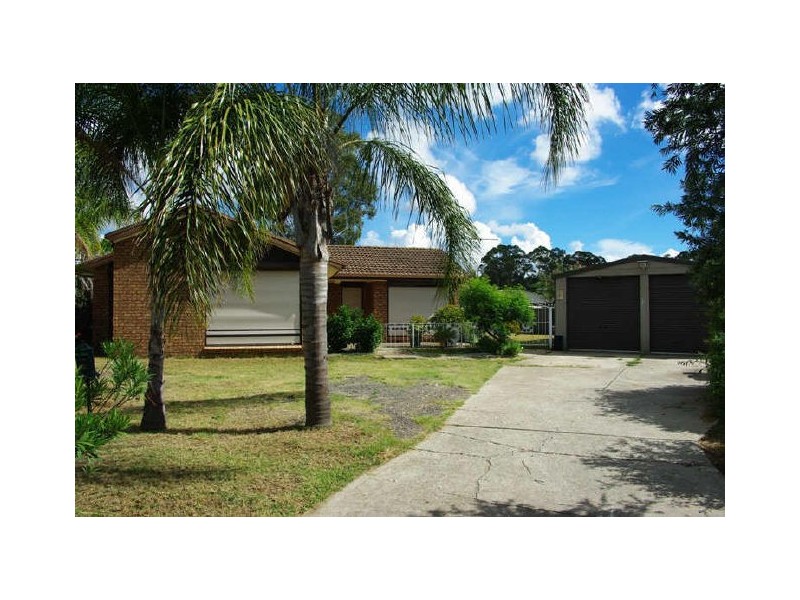 4 Dion Place, Plumpton NSW 2761