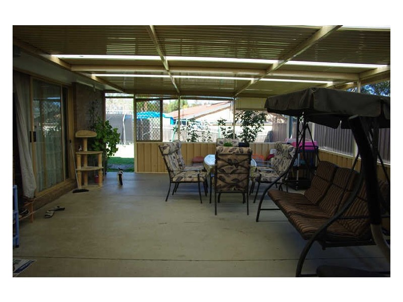 8 Ashton Place, Doonside NSW 2767