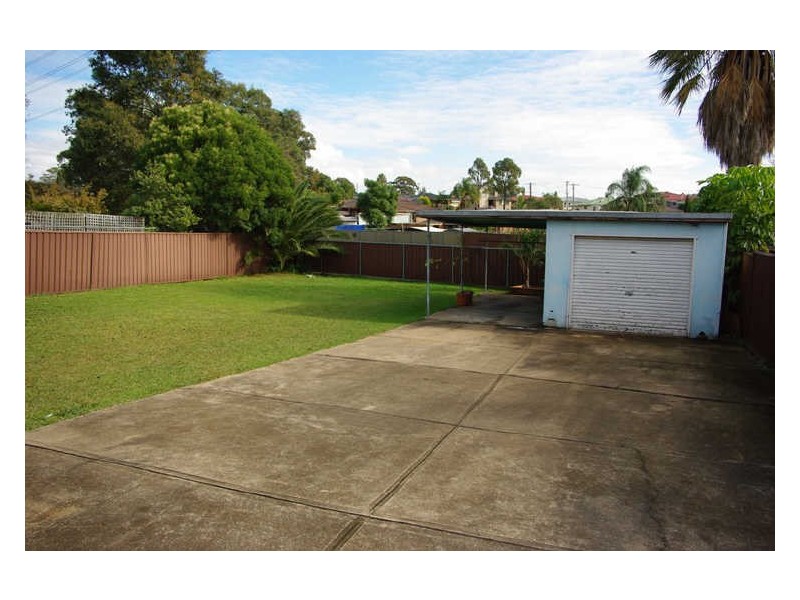 5 Zambesi Road, Seven Hills NSW 2147