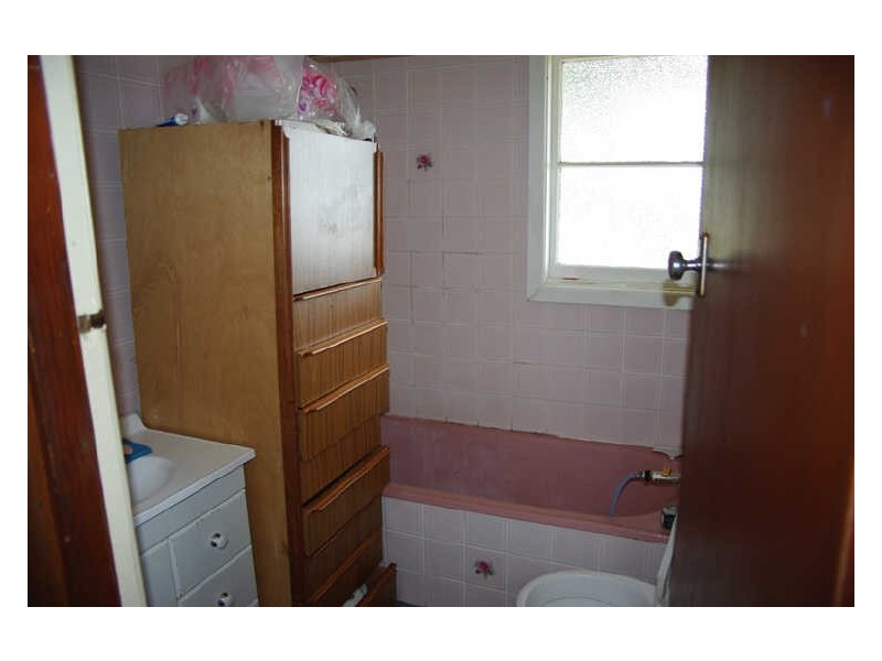 11 Burrell Parade, Blacktown NSW 2148