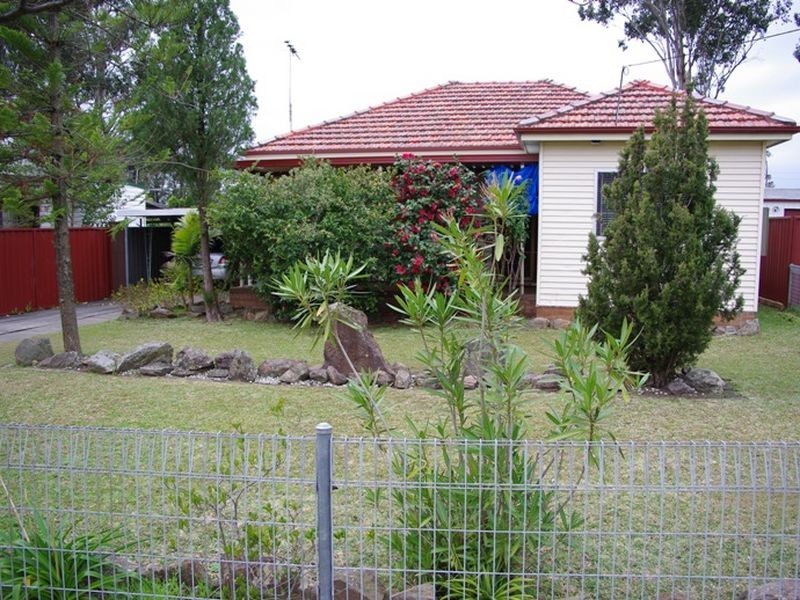 17 Woodside Avenue, Blacktown NSW 2148