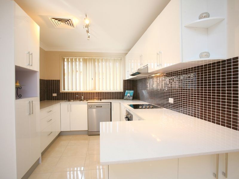 4 Dion Place, Plumpton NSW 2761