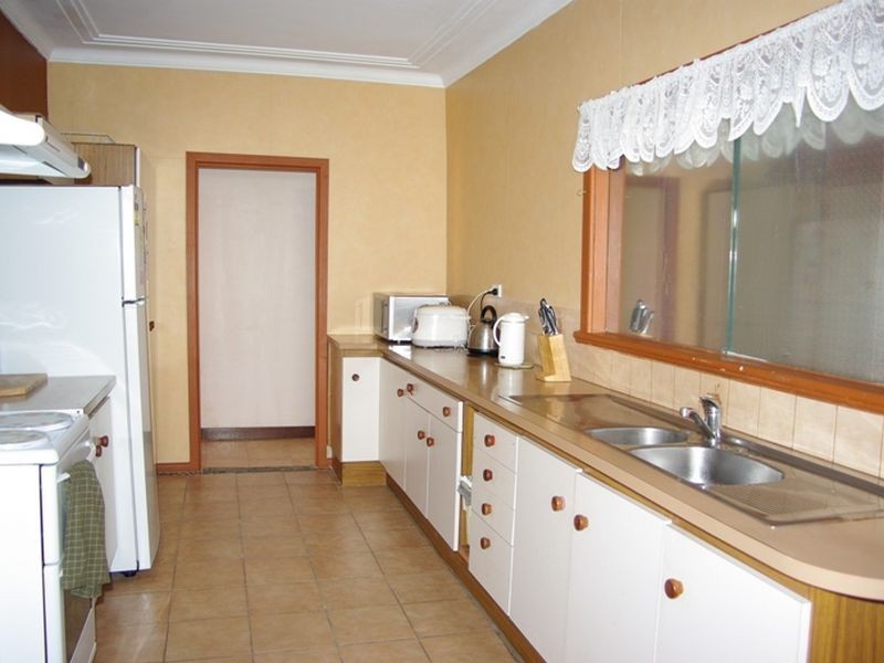 14 Hilltop Avenue, Blacktown NSW 2148