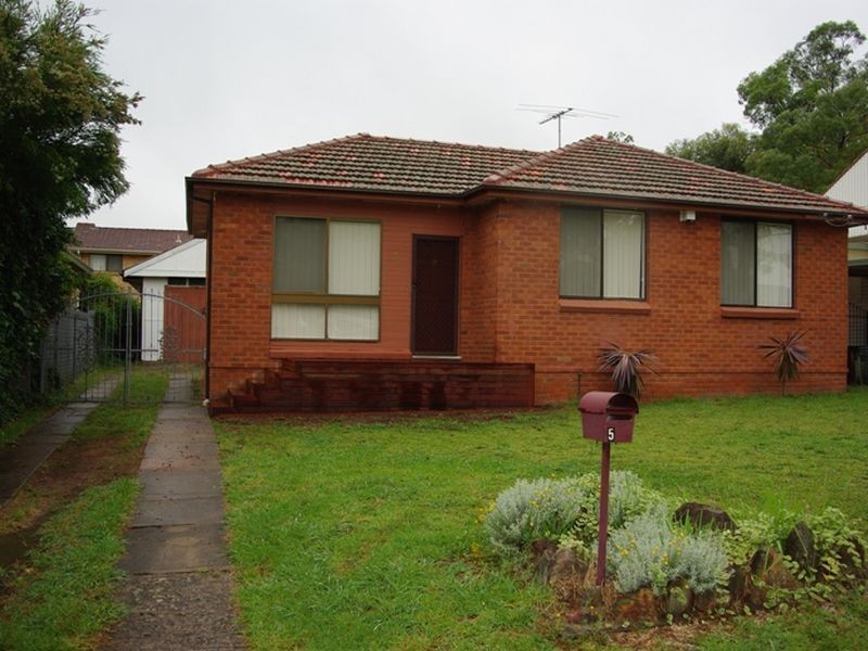 5 Woodside Avenue, Blacktown NSW 2148