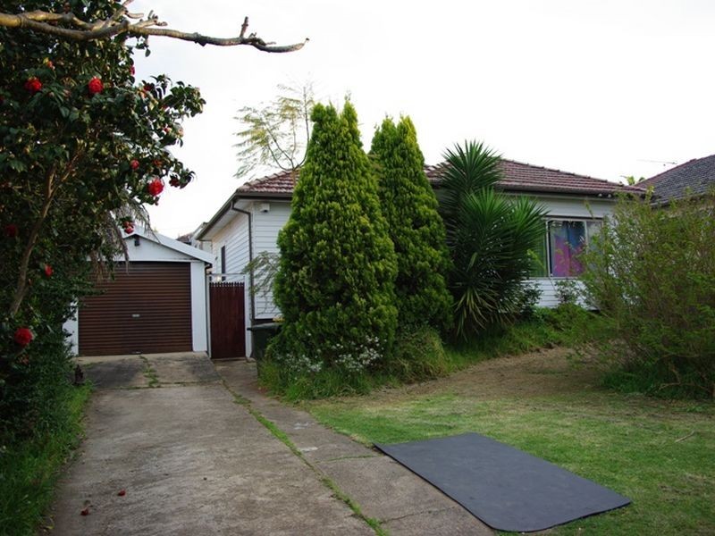 27 Cusack Street, Merrylands West NSW 2160