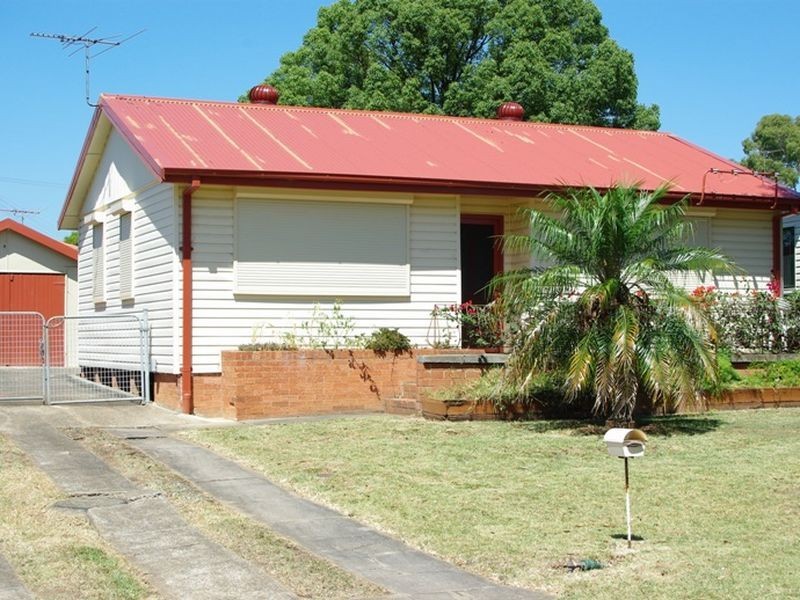 18 Robyn Street, Blacktown NSW 2148