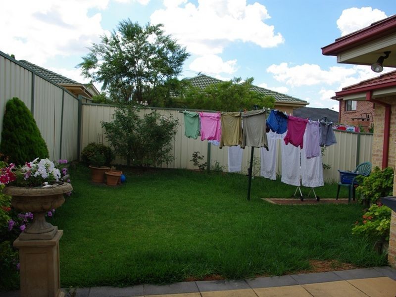 15 De Castella Drive, Blacktown NSW 2148
