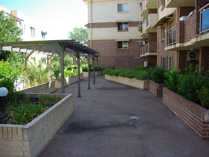 15/14-18 Fourth Avenue, Blacktown NSW 2148