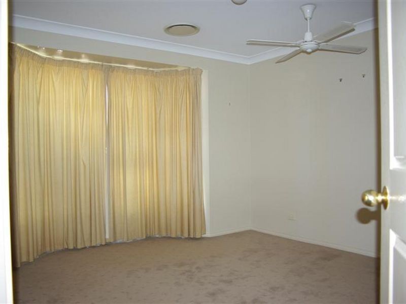 22 Flemming Grove, Huntington Heights NSW 2767