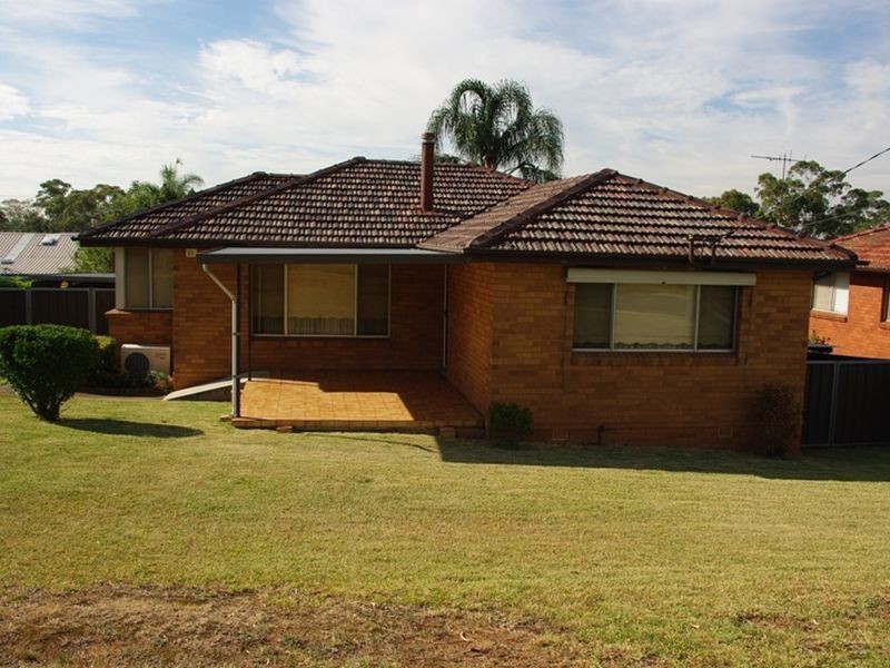 77 Lavinia Street, Seven Hills NSW 2147