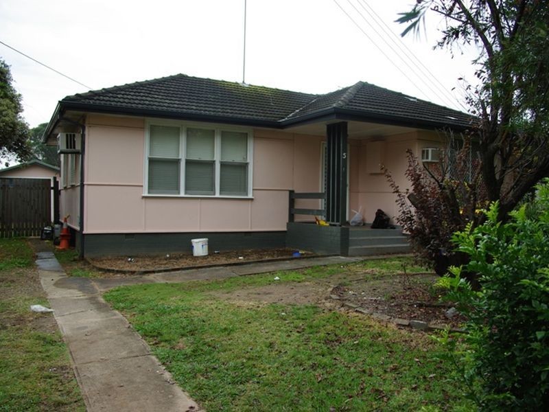 5 Leonard Street, Blacktown NSW 2148