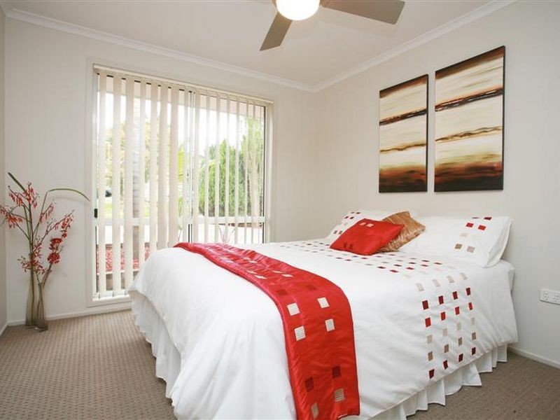 10 Tunis Place, Quakers Hill NSW 2763