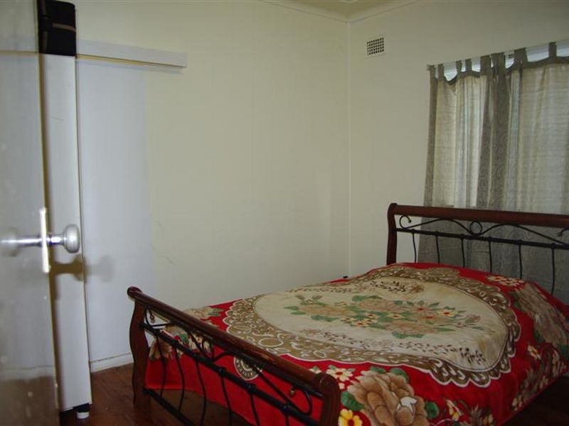 84 Newton Road, Blacktown NSW 2148