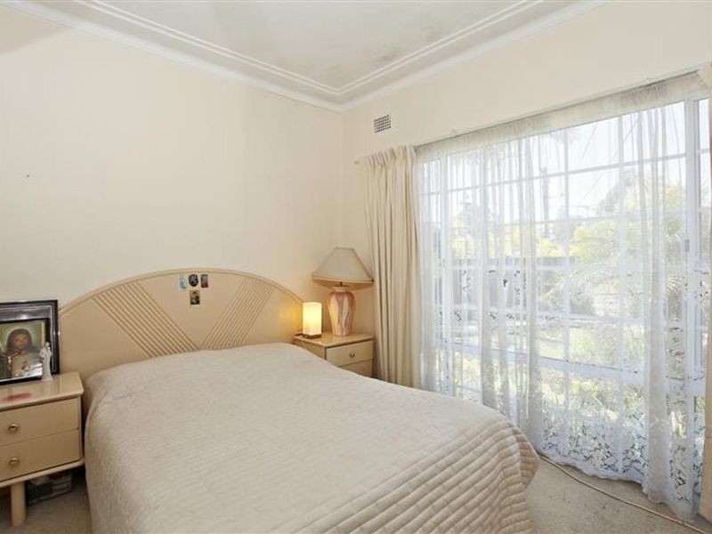 8 Waugh Crescent, Blacktown NSW 2148